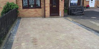 3 big signs you need to replace your driveway