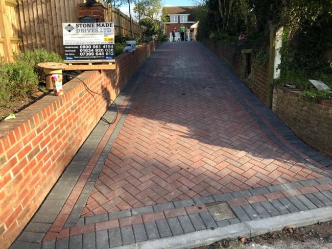 block paving driveway brickwork 11