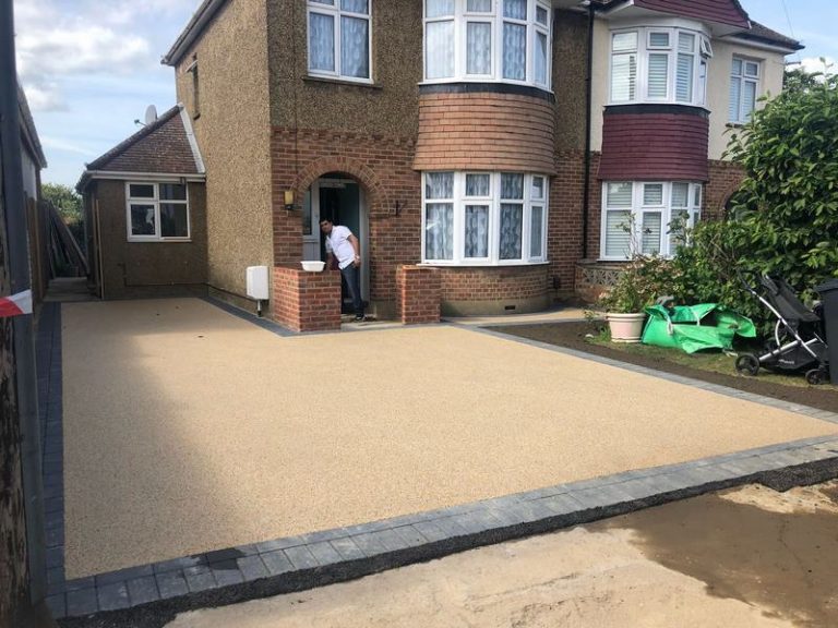 Resin Bound Driveways Permeable, hard wearing & low maintenance