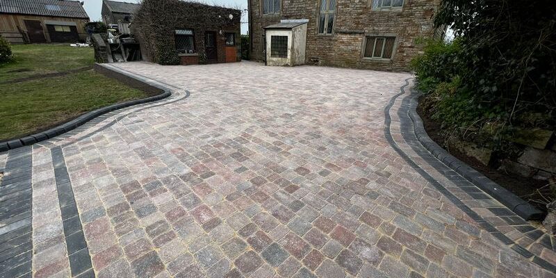 country cobble charcoal block paving 05