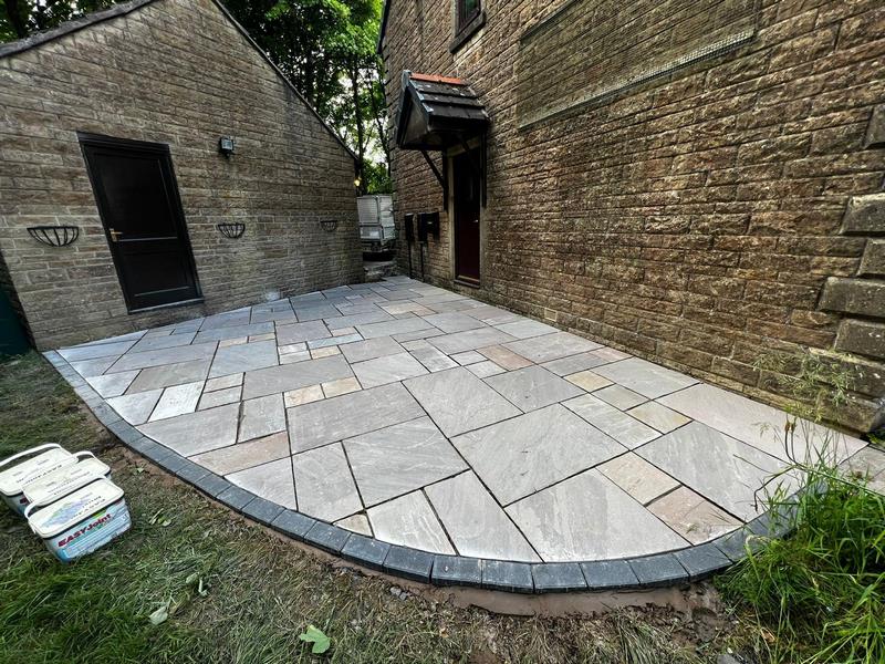 autumn brown charcoal edge indian sandstone patio 07