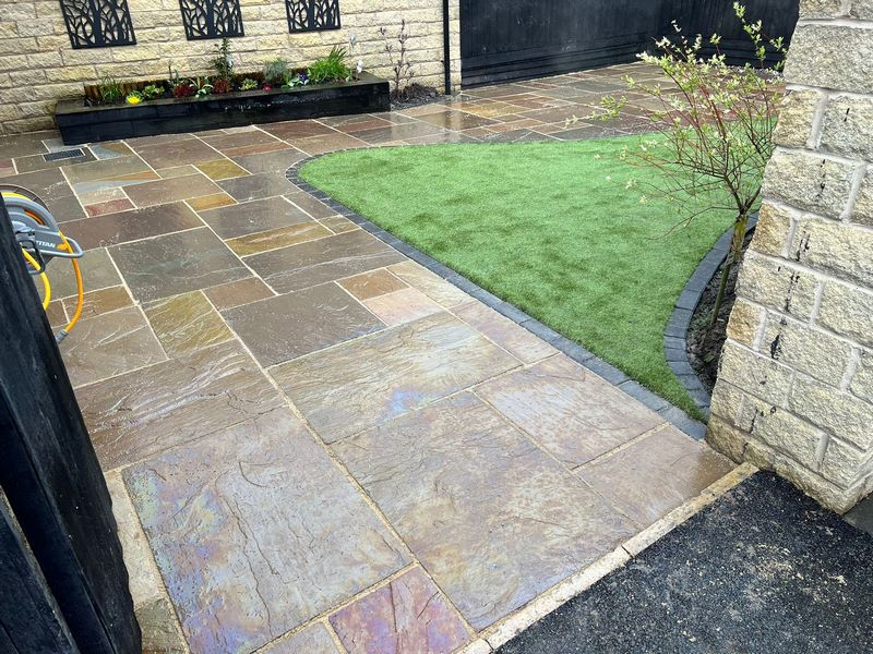 chorley patio sleepers artifical grass 02