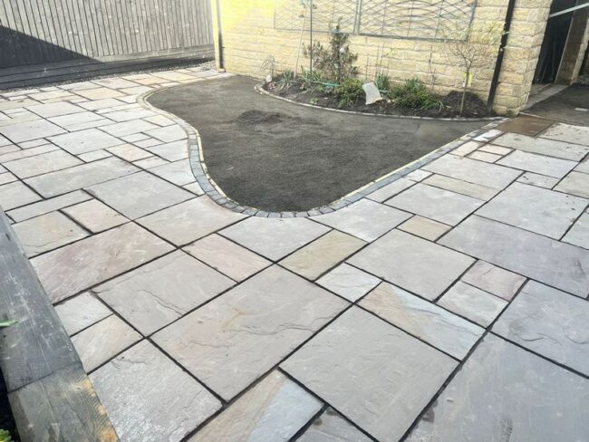 chorley patio sleepers artifical grass 05