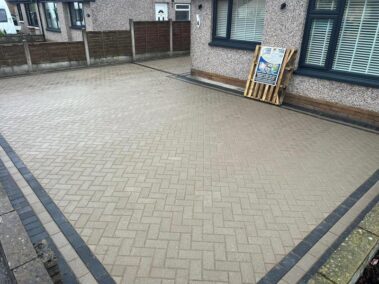 clitheroe block paved grey driveway 0001
