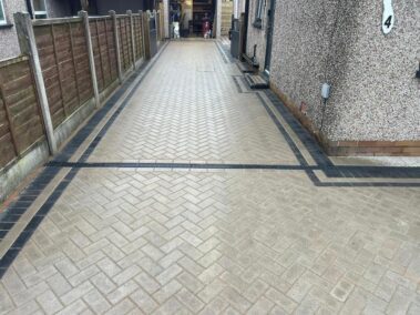 clitheroe block paved grey driveway 0003