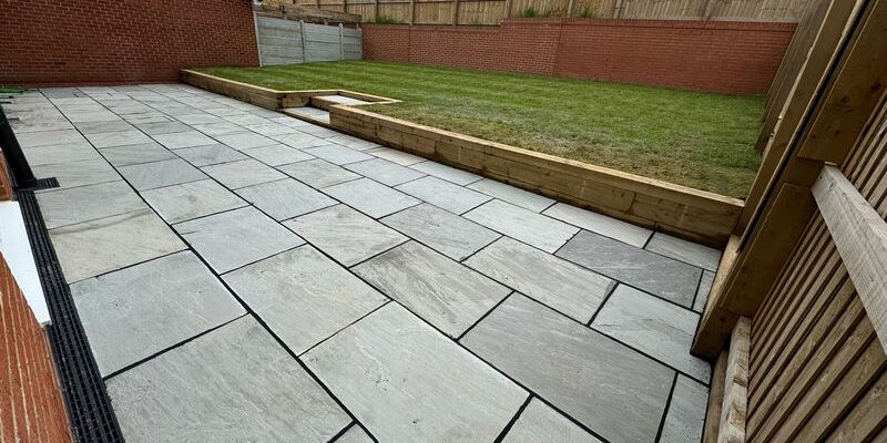 clitheroe indian sandstone patio kendall grey 01