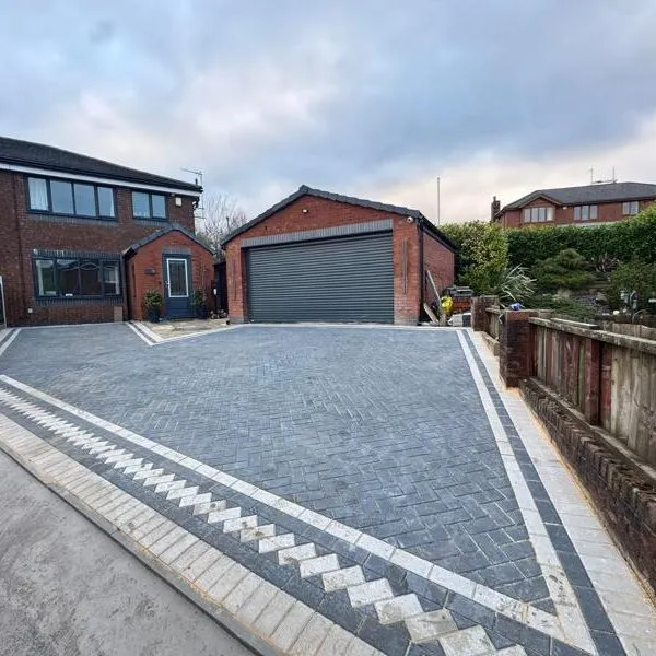 block paved driveway light grey border in bacup 2
