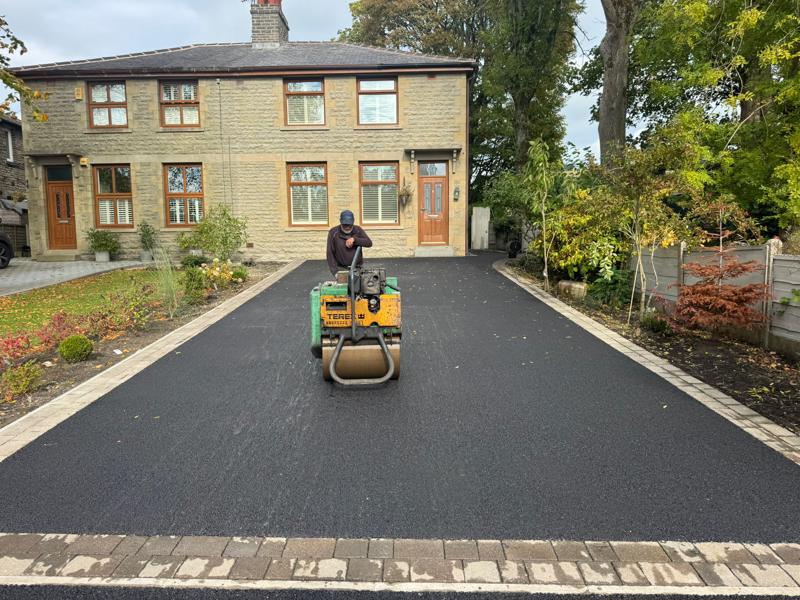 Driveway-Maintenance-Tips-for-Resin-Block-Paving-Tarmac-Lancashire